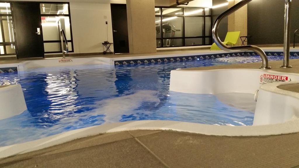 Grand Times Hotel Drummondville Dış mekan fotoğraf