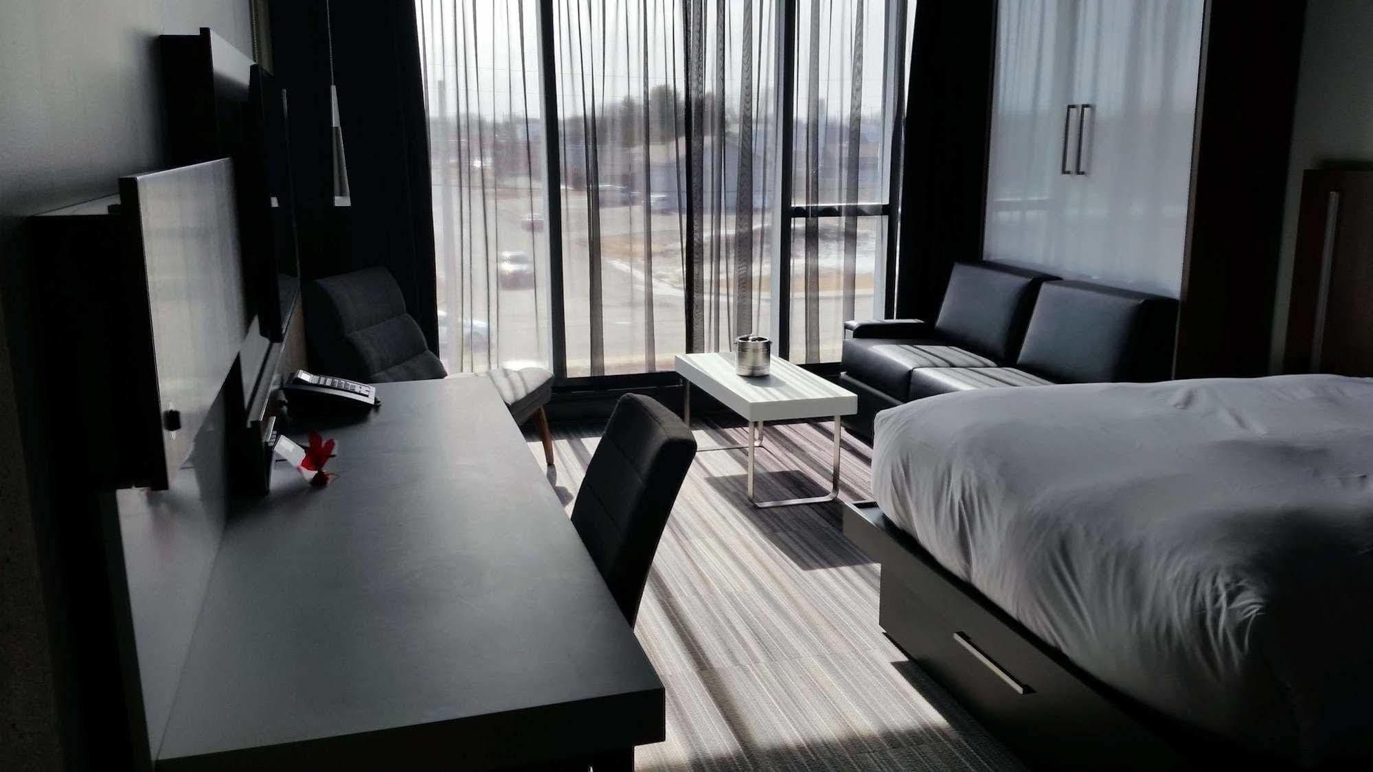 Grand Times Hotel Drummondville Dış mekan fotoğraf