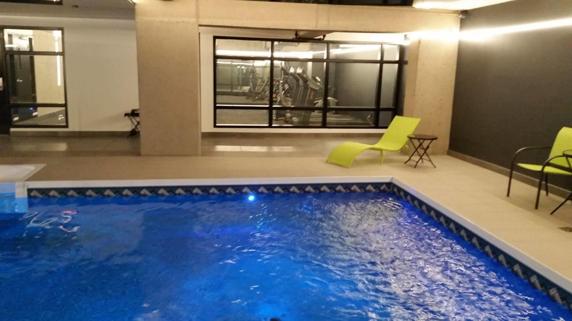 Grand Times Hotel Drummondville Dış mekan fotoğraf